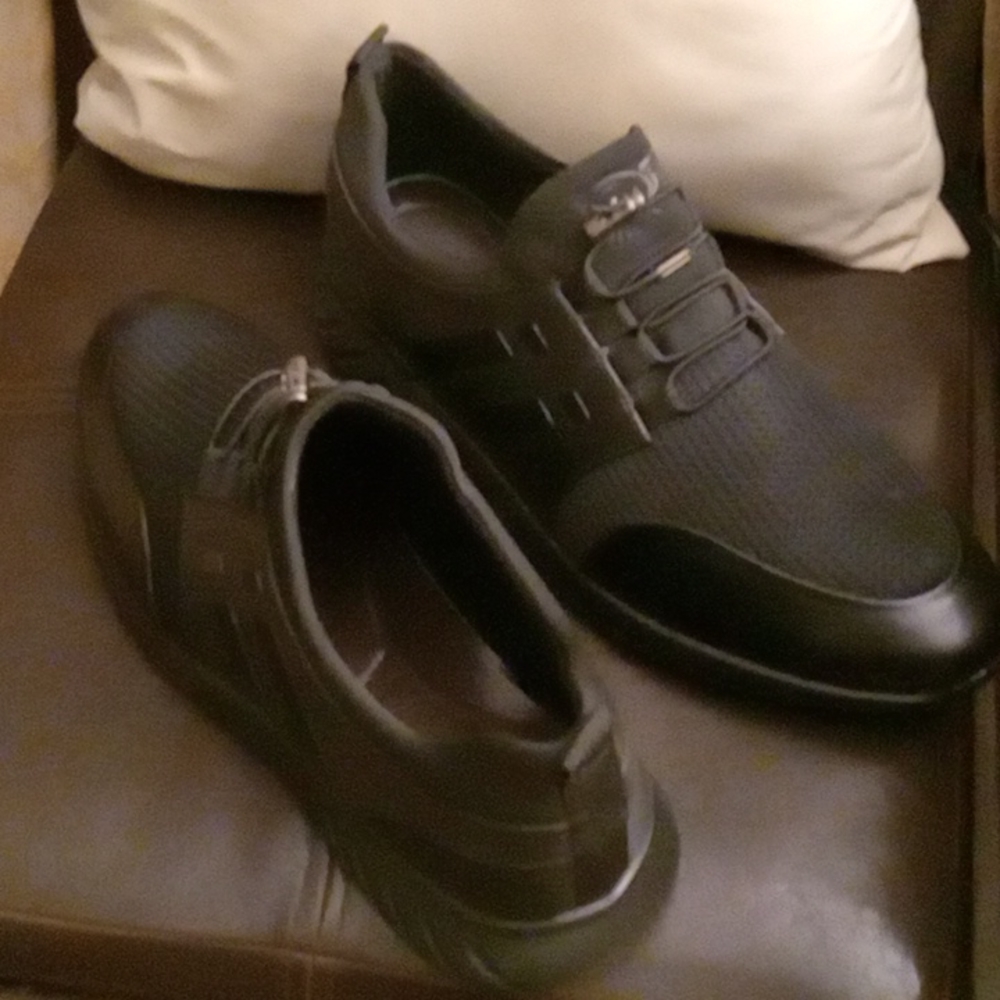 Athletic  Dress Shoes